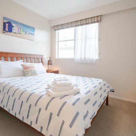 New Windsor Super Cozy & Budgeting 3 Bdrm Holiday Home Оукланд Екстериор снимка