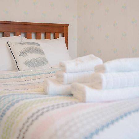 New Windsor Super Cozy & Budgeting 3 Bdrm Holiday Home Оукланд Екстериор снимка
